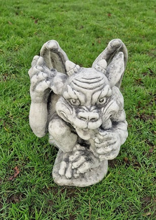 Gargoyle 28x33x39 cm